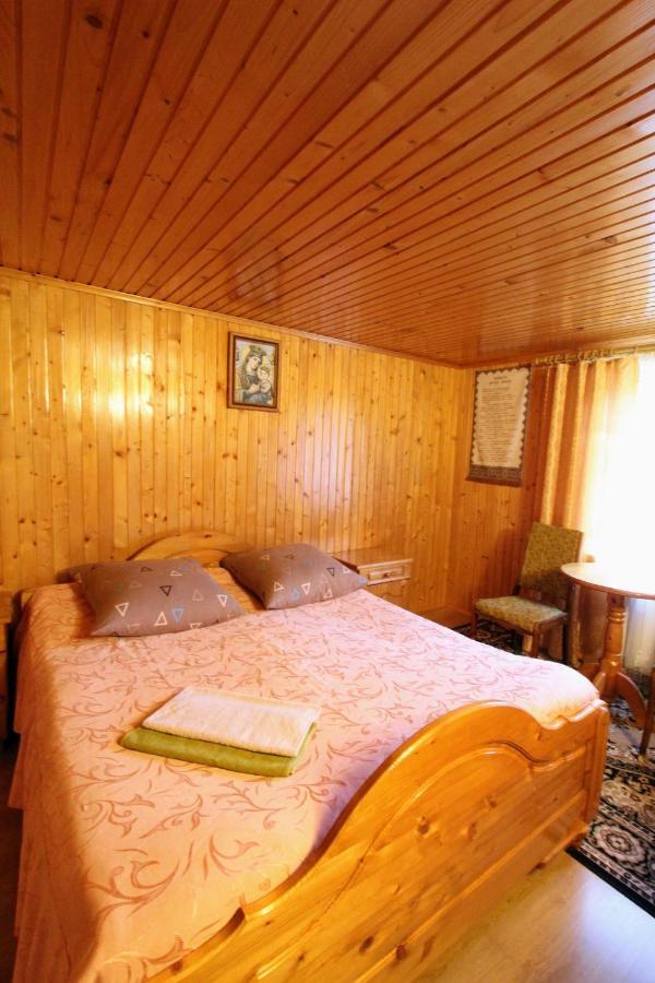Карпатська Полонина Apartment Yaremche Luaran gambar