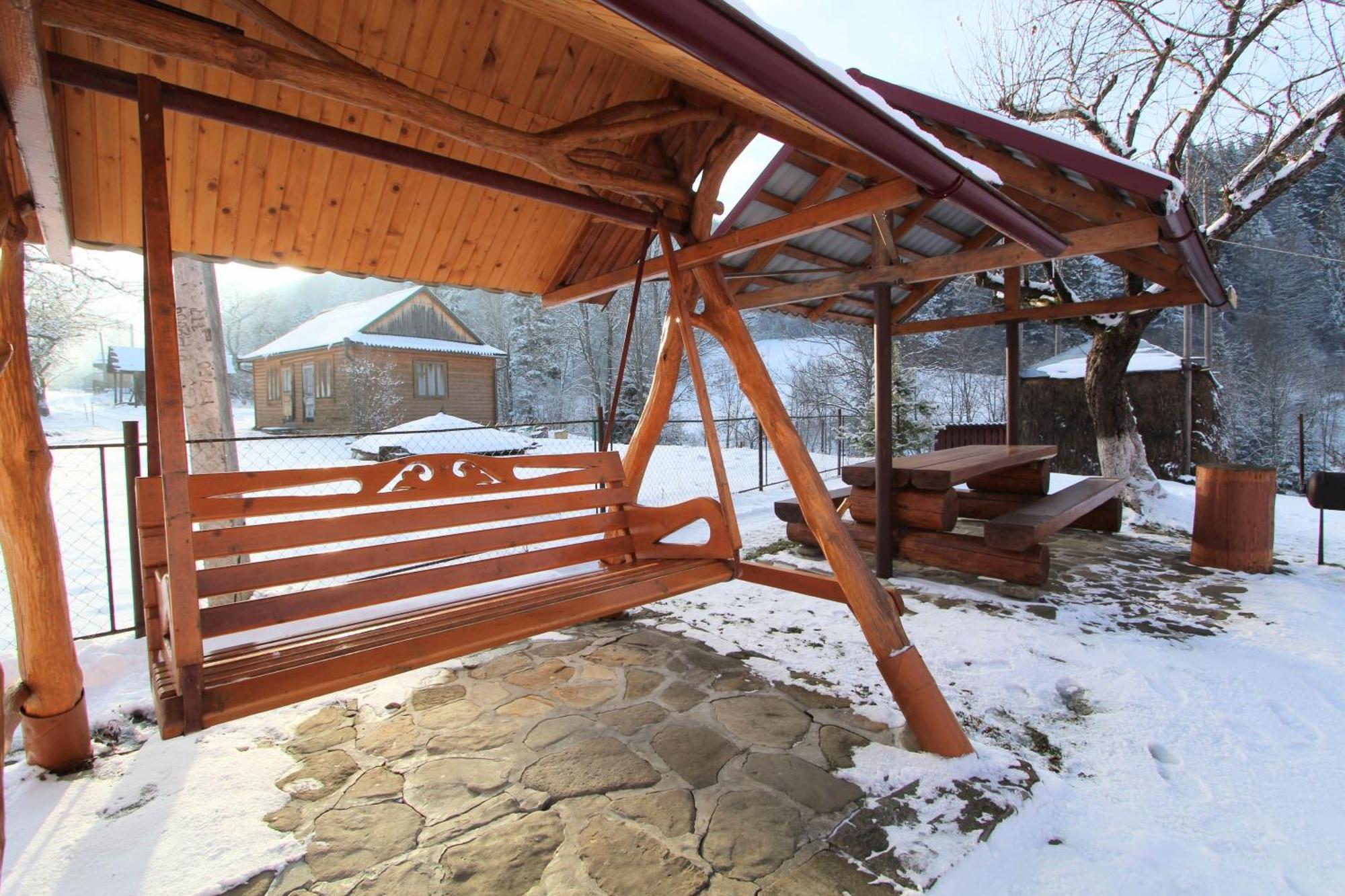 Карпатська Полонина Apartment Yaremche Luaran gambar
